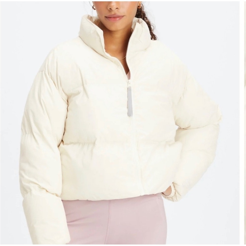 Fabletics Cropped White‎ Puffer Size M